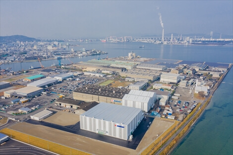 株式会社石垣様の工場外観を撮影したドローン空撮写真1