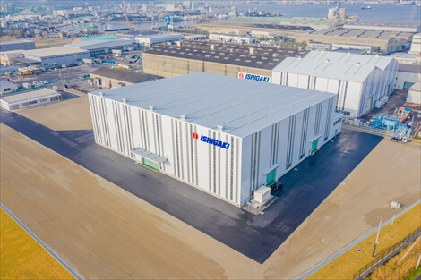 株式会社石垣様の工場外観を撮影したドローン空撮写真4